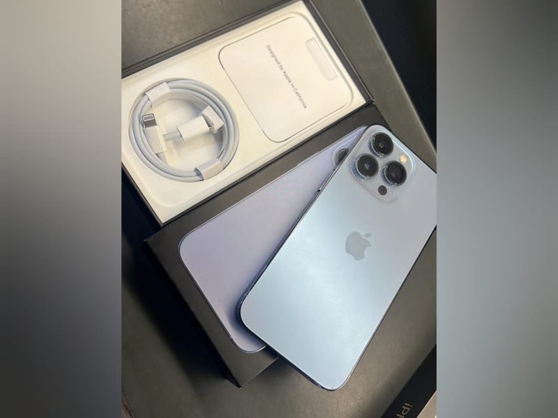 iPhone 13